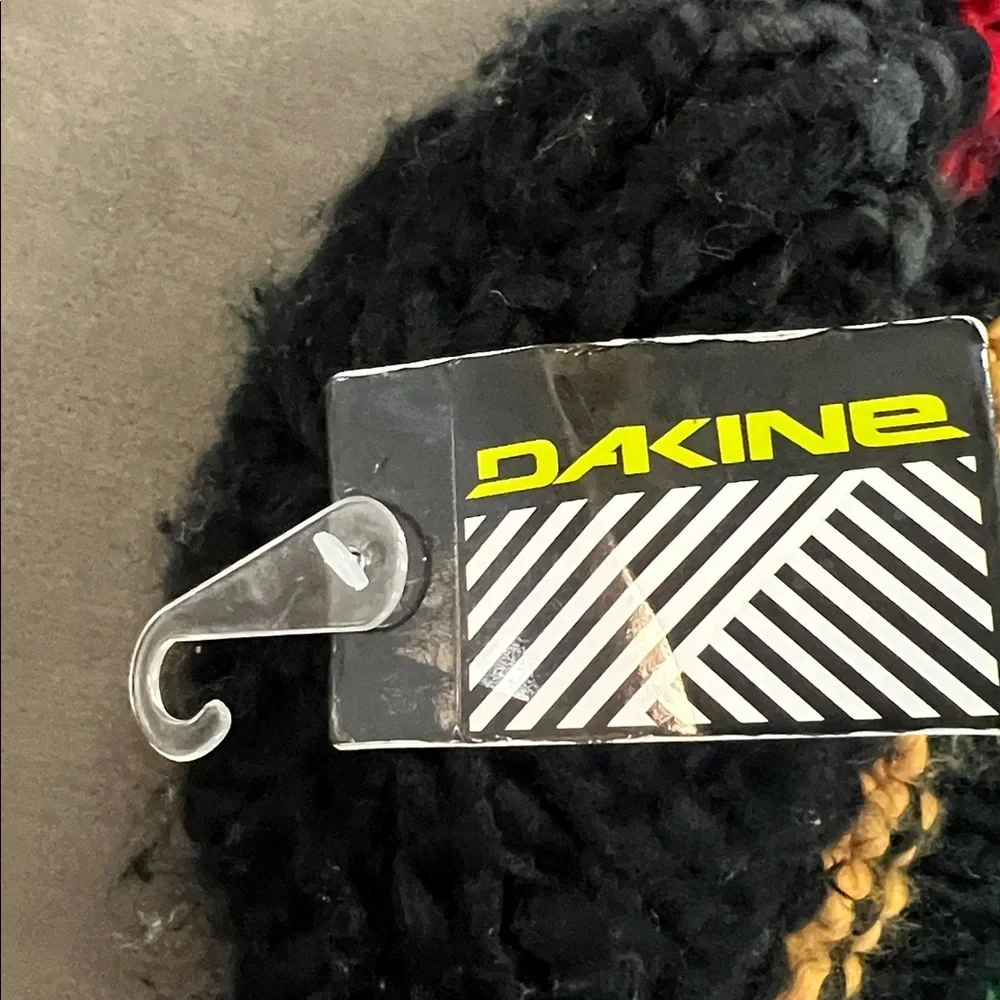 Dakine nwt fast